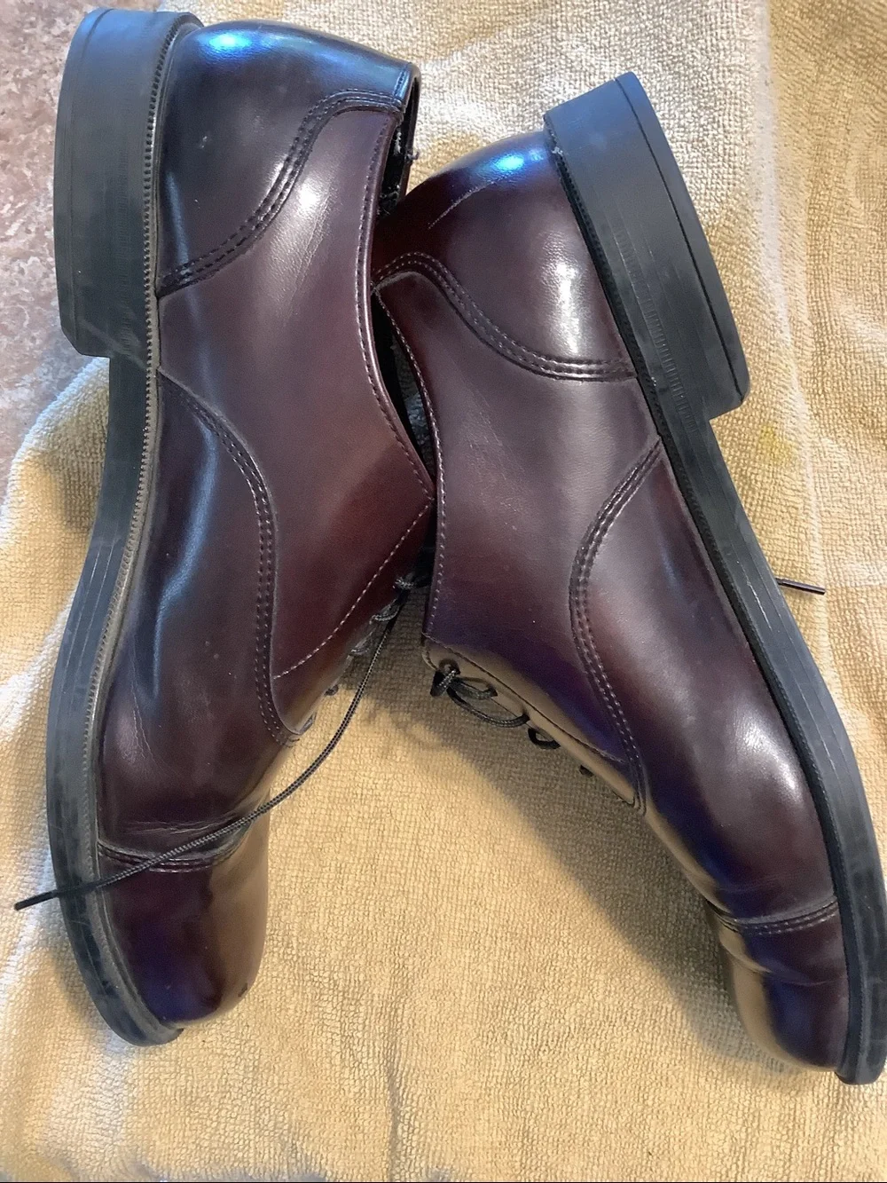 CLASSIC MENS BURGUNDY OXFORD DRESS SHOES